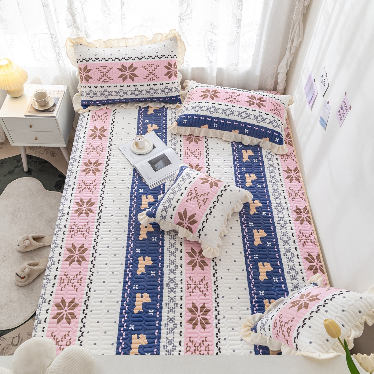 91家纺网 家纺一手货源 找家纺 美优兰 2025秋冬新款牛奶绒榻榻米垫床盖（可定制）圣诞叶