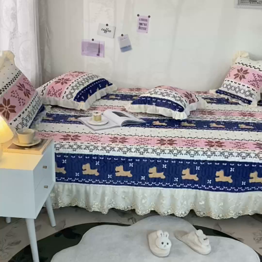 91家纺网 家纺一手货源 找家纺 美优兰 2025秋冬新款牛奶绒榻榻米垫床盖（可定制）圣诞叶