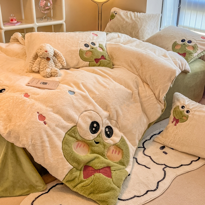 91家纺网 家纺一手货源 找家纺 懒猫家纺 2025新款兔毛绒贴布绣四件套 大眼蛙