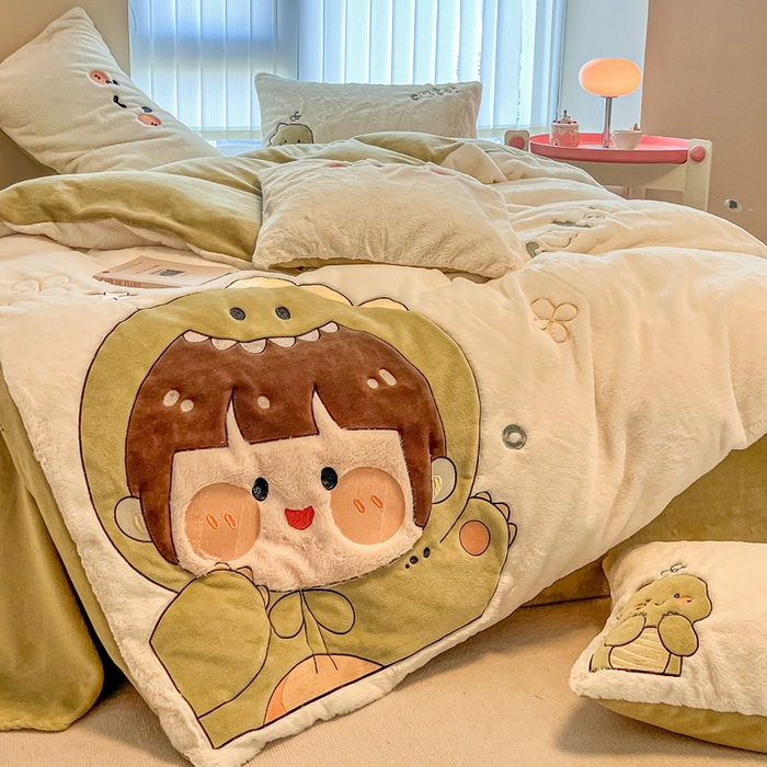 91家纺网 家纺一手货源 找家纺 懒猫家纺 2025新款兔毛绒贴布绣四件套 恐龙仔