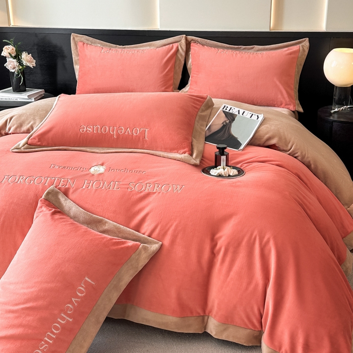 91家纺网 家纺一手货源 找家纺 （总）涵美人家纺 2025新款秋冬牛奶绒加厚保暖四件套刺绣拼角四件套-倾城系列