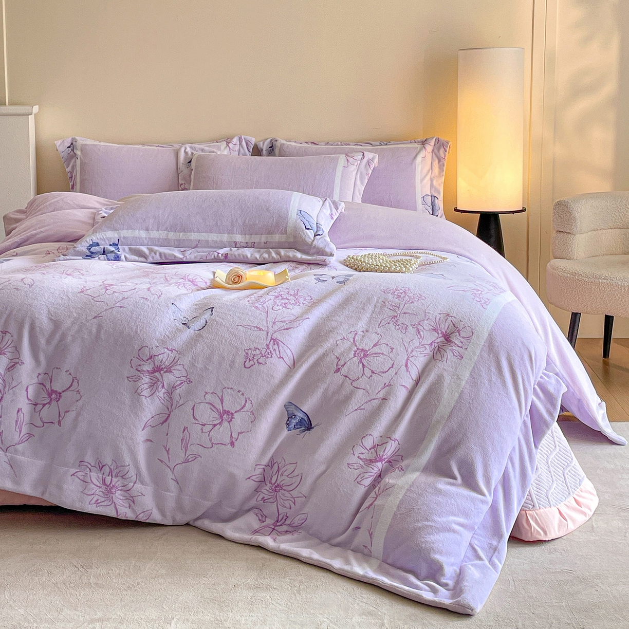 91家纺网 家纺一手货源 找家纺 新方向 2025新款高克重240克A类全消光数码印花牛奶绒四件套-雨蝶 雨蝶-魅紫