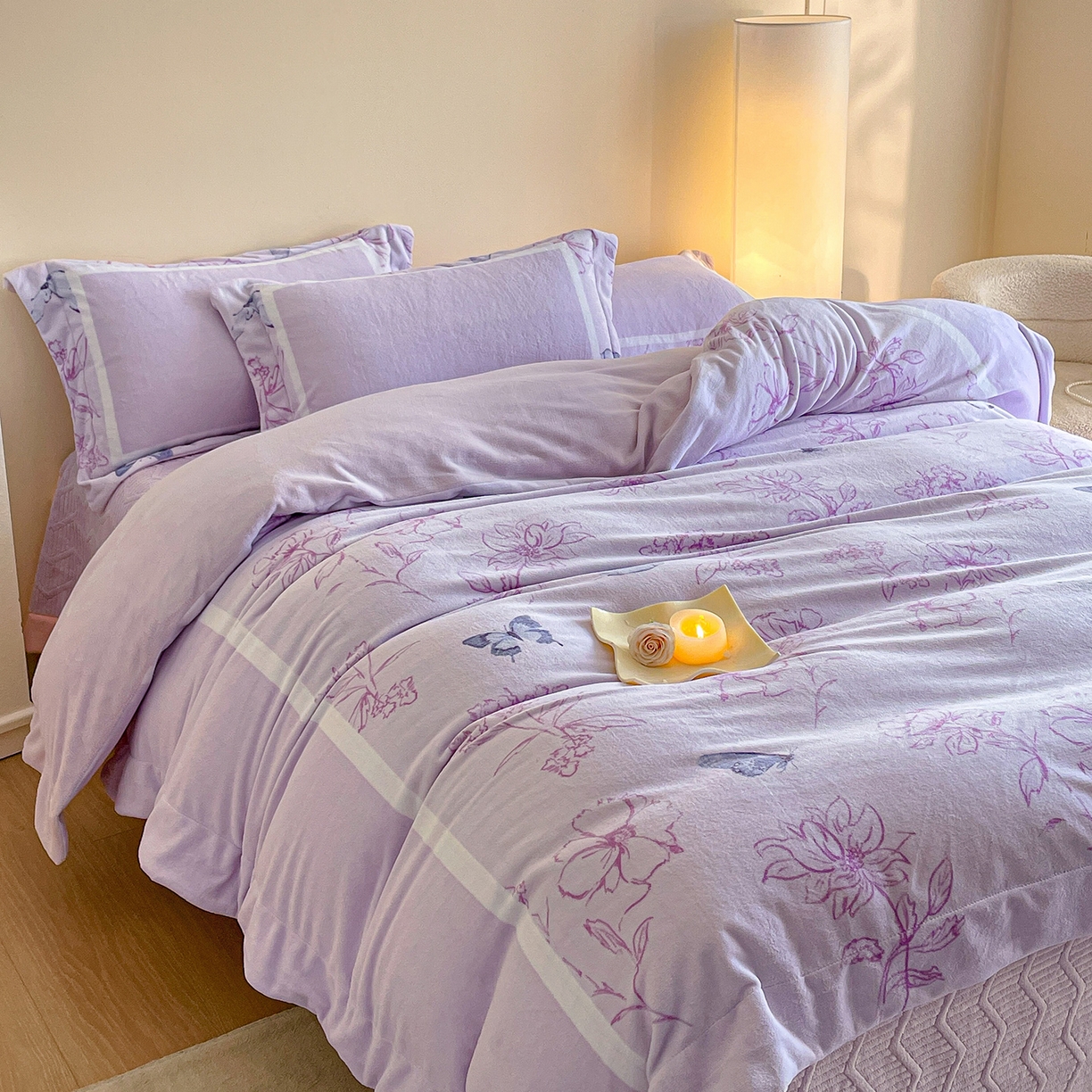 91家纺网 家纺一手货源 找家纺 新方向 2025新款高克重240克A类全消光数码印花牛奶绒四件套-雨蝶 雨蝶-魅紫