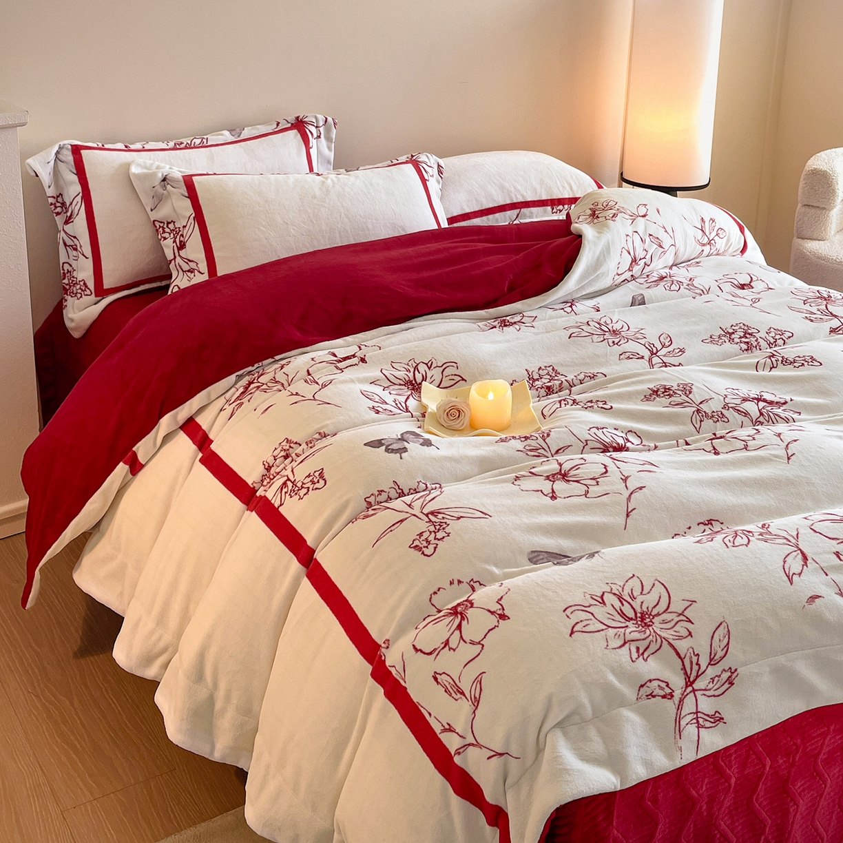 91家纺网 家纺一手货源 找家纺 新方向 2025新款高克重240克A类全消光数码印花牛奶绒四件套-雨蝶 雨蝶-洋酒红