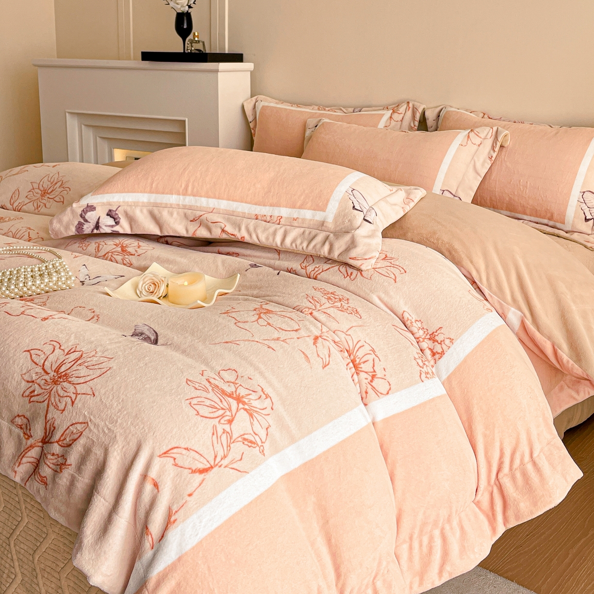 91家纺网 家纺一手货源 找家纺 新方向 2025新款高克重240克A类全消光数码印花牛奶绒四件套-雨蝶 雨蝶-香槟