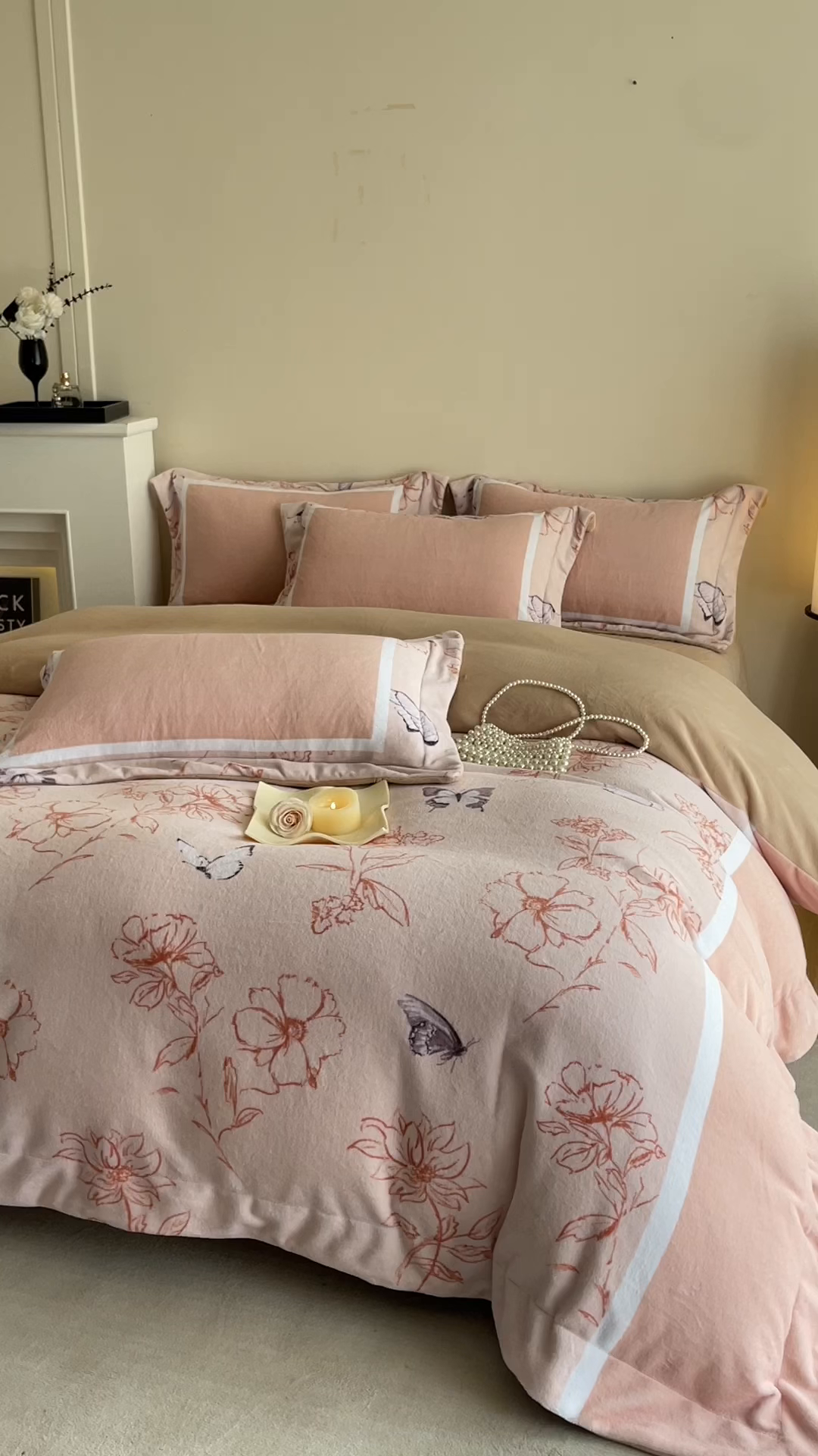 91家纺网 家纺一手货源 找家纺 新方向 2025新款高克重240克A类全消光数码印花牛奶绒四件套-雨蝶 雨蝶-香槟