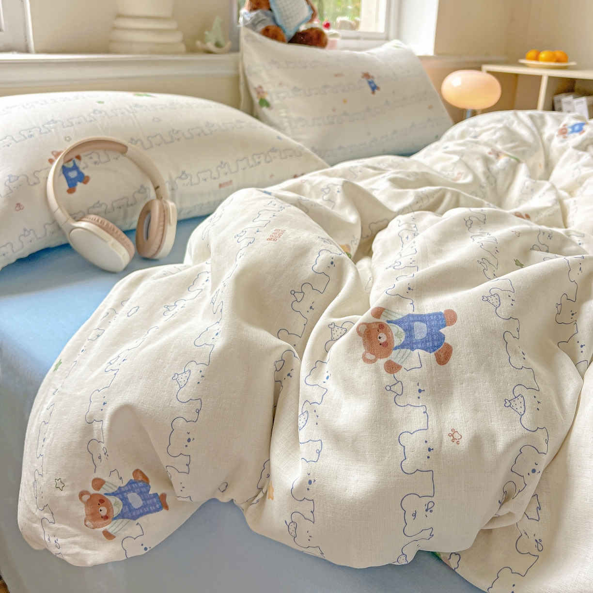 91家纺网 家纺一手货源 找家纺 一比一家纺 2025新款全棉双层纱四件套 假日小熊