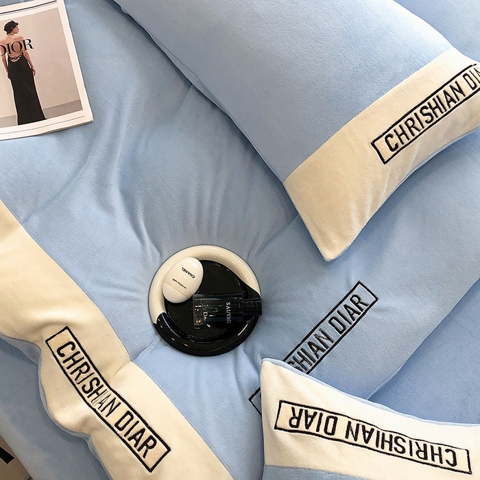 91家纺网 家纺一手货源 找家纺 （总）懒猫家纺 2025新款刺绣牛奶绒四件套-妮可