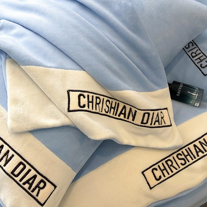 91家纺网 家纺一手货源 找家纺 （总）懒猫家纺 2025新款刺绣牛奶绒四件套-妮可