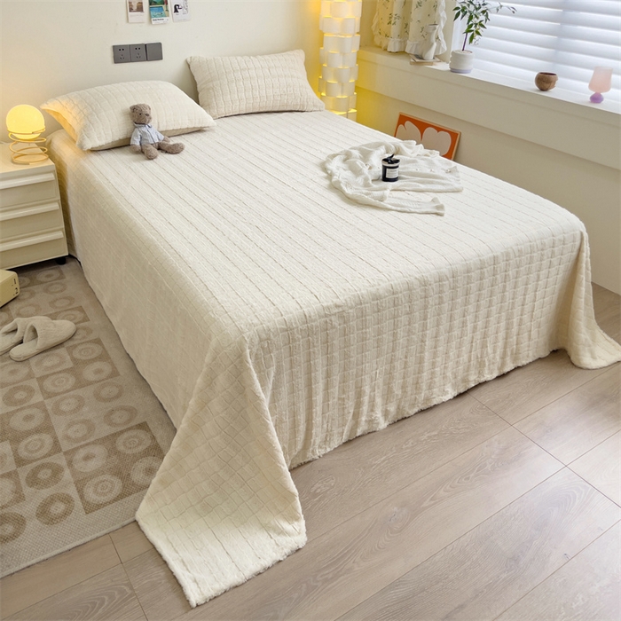 91家纺网 家纺一手货源 找家纺 名兮家居 2025新款立体加厚仿兔绒床单床笠单件 奶油方格