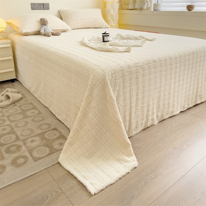 91家纺网 家纺一手货源 找家纺 名兮家居 2025新款立体加厚仿兔绒床单床笠单件 奶油方格
