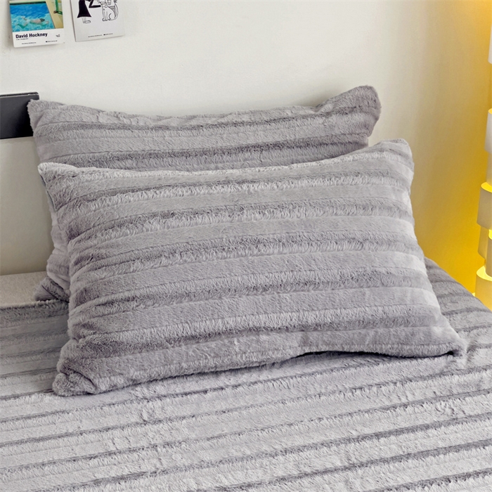 91家纺网 家纺一手货源 找家纺 名兮家居 2025新款立体加厚仿兔绒床单床笠单件 条纹-灰