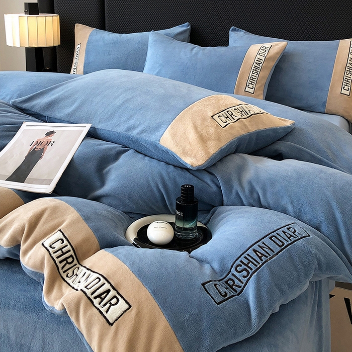 91家纺网 家纺一手货源 找家纺 懒猫家纺 2025新款刺绣牛奶绒四件套-妮可 楼兰-咖