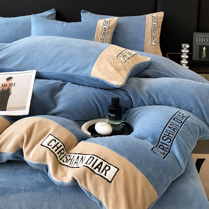 91家纺网 家纺一手货源 找家纺 懒猫家纺 2025新款刺绣牛奶绒四件套-妮可 楼兰-咖