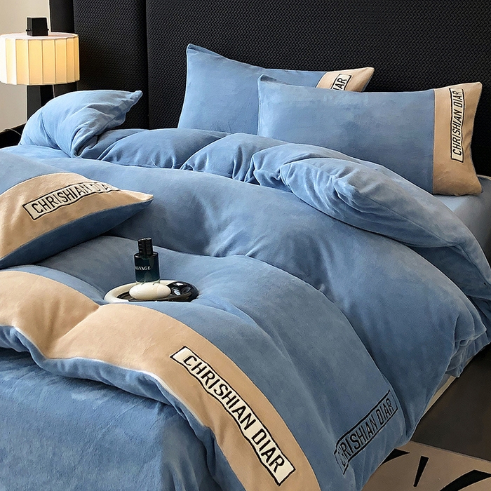 91家纺网 家纺一手货源 找家纺 懒猫家纺 2025新款刺绣牛奶绒四件套-妮可 楼兰-咖