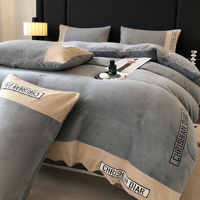 91家纺网 家纺一手货源 找家纺 懒猫家纺 2025新款刺绣牛奶绒四件套-妮可 落日-咖