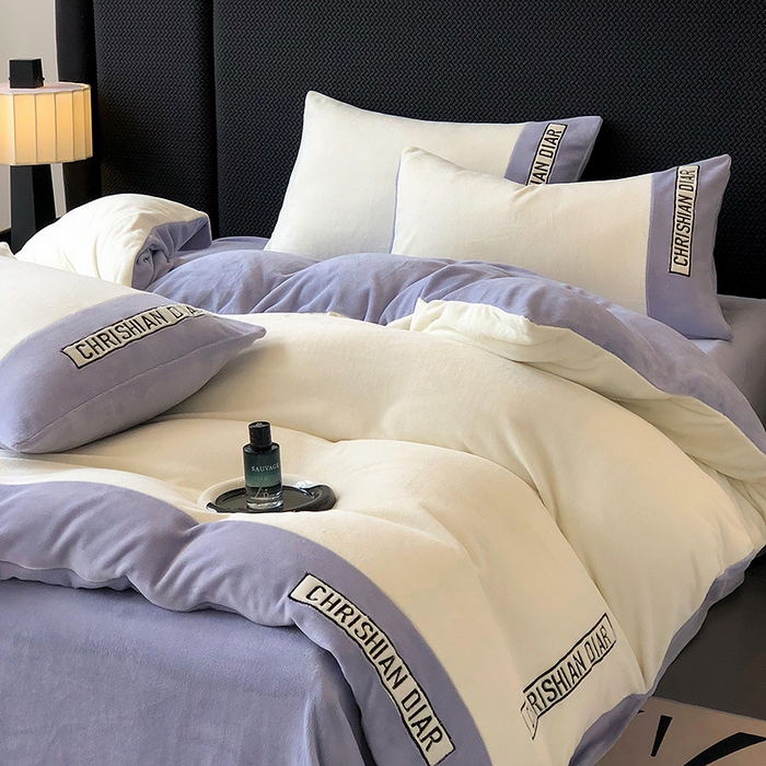 91家纺网 家纺一手货源 找家纺 懒猫家纺 2025新款刺绣牛奶绒四件套-妮可 奶油-紫