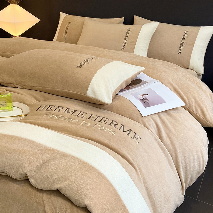 91家纺网 家纺一手货源 找家纺 （总）懒猫家纺 2025新款牛奶绒刺绣四件套-凯莉