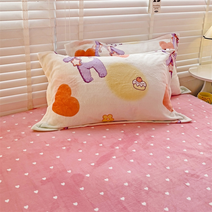 91家纺网 家纺一手货源 找家纺 （总）名兮家居 2025新款高克重牛奶绒印花枕套枕套单件