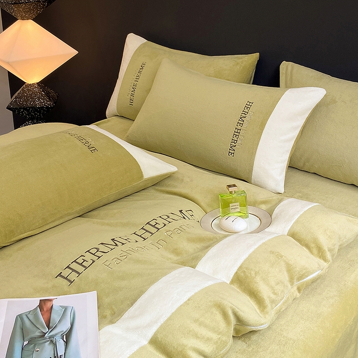 91家纺网 家纺一手货源 找家纺 懒猫家纺 2025新款牛奶绒刺绣四件套-凯莉 纯果绿