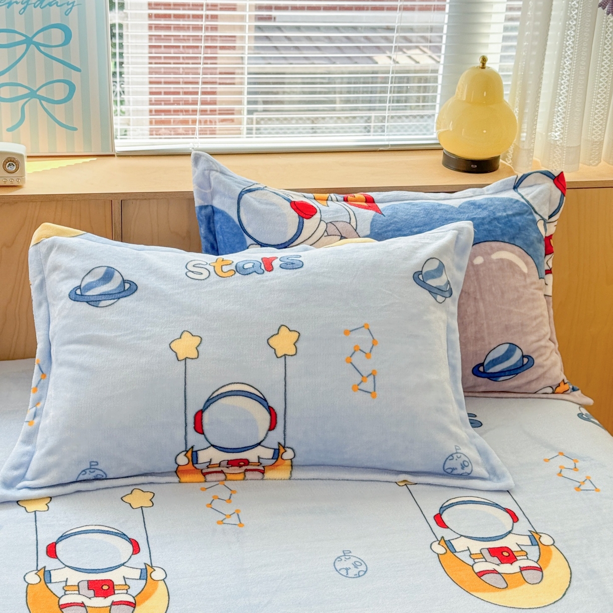 91家纺网 家纺一手货源 找家纺 （总）名兮家居 2025新款高克重牛奶绒印花枕套枕套单件