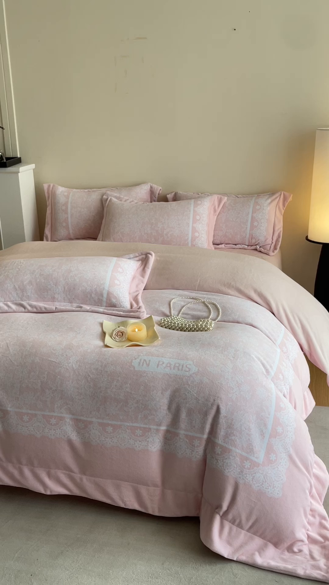 91家纺网 家纺一手货源 找家纺 新方向 2025新款高克重240克A类全消光数码印花牛奶绒四件套-恋语 恋语-蔷薇粉