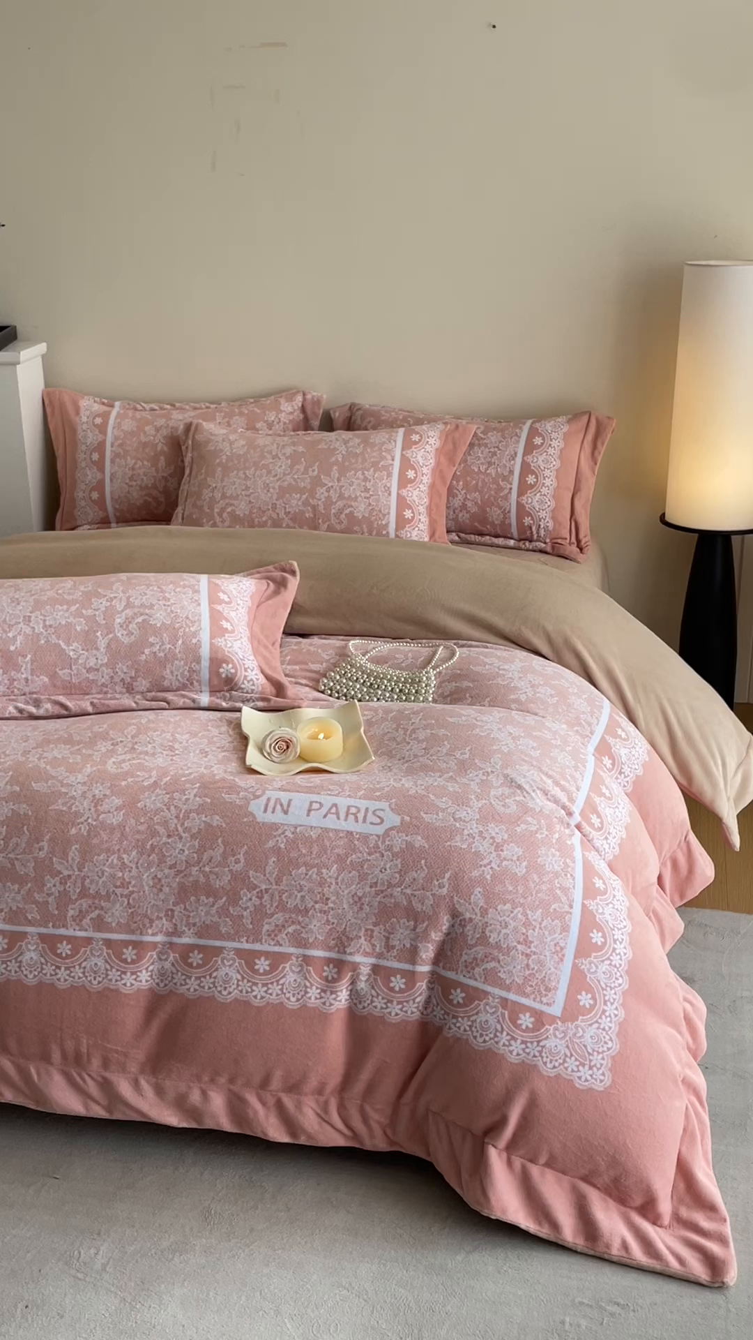 91家纺网 家纺一手货源 找家纺 新方向 2025新款高克重240克A类全消光数码印花牛奶绒四件套-恋语 恋语-香槟