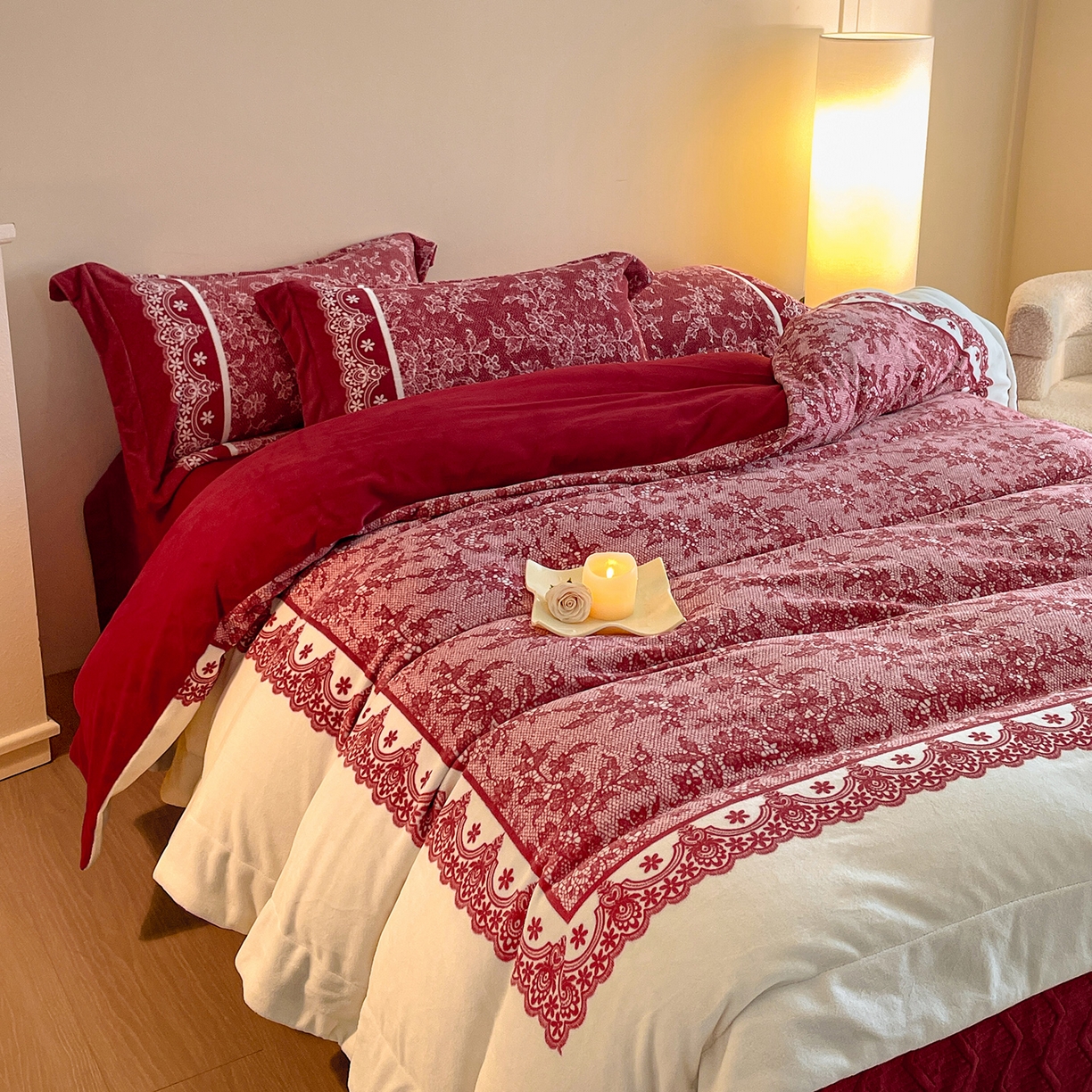 91家纺网 家纺一手货源 找家纺 新方向 2025新款高克重240克A类全消光数码印花牛奶绒四件套-恋语 恋语-洋酒红