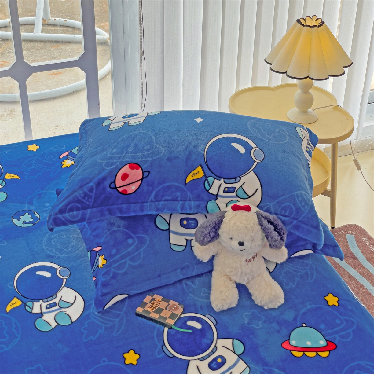 名兮家居 2025新款高克重牛奶绒印花枕套枕套单件 太空人