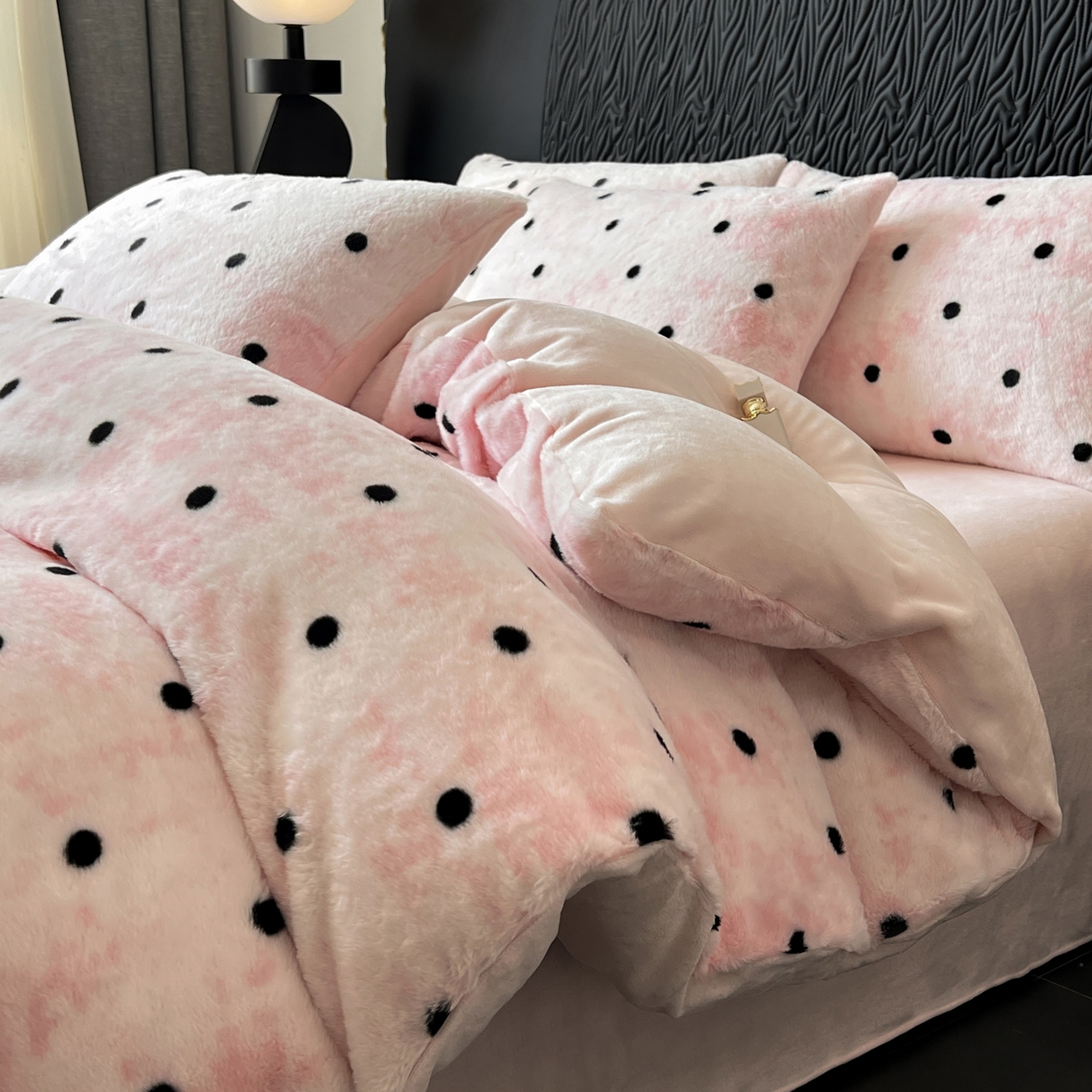 91家纺网 家纺一手货源 找家纺 （总）二八年华 2025新款加厚兔绒四件套