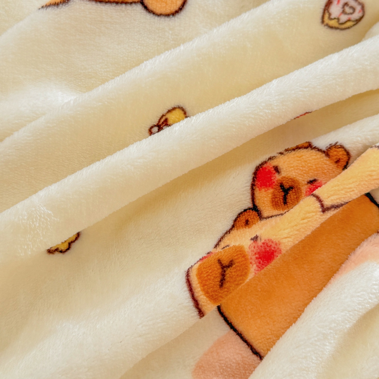 91家纺网 家纺一手货源 找家纺 名兮家居 2025新款高克重牛奶绒印花枕套枕套单件 贪吃巴拉