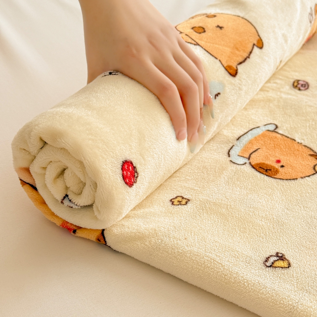 91家纺网 家纺一手货源 找家纺 名兮家居 2025新款高克重牛奶绒印花枕套枕套单件 贪吃巴拉