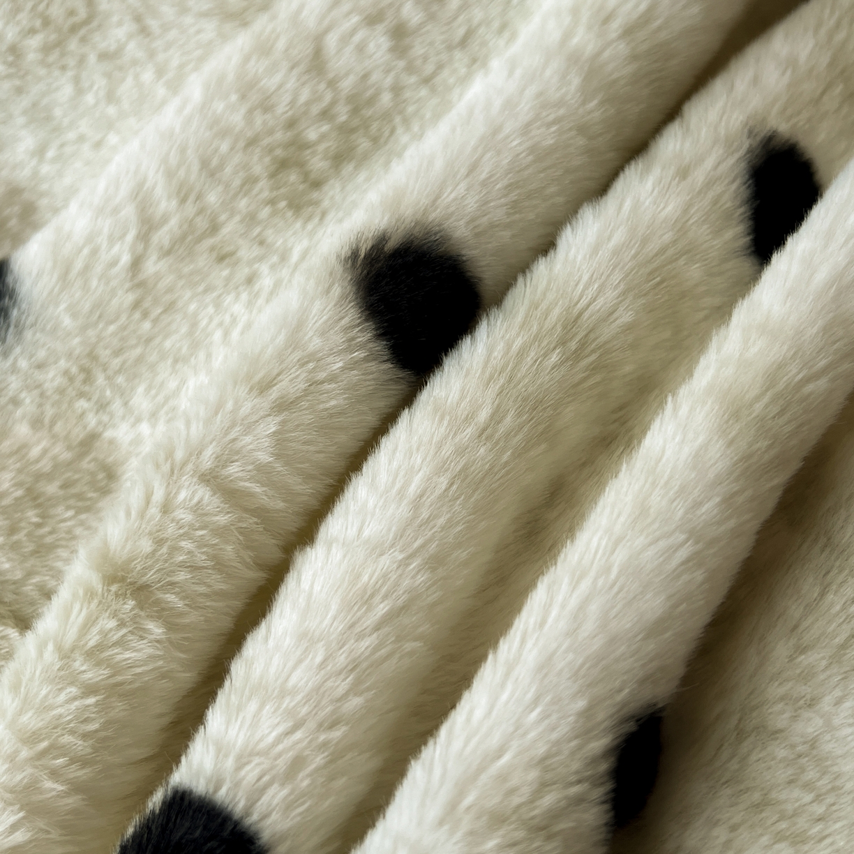 91家纺网 家纺一手货源 找家纺 二八年华 2025新款加厚兔绒四件套 绿色