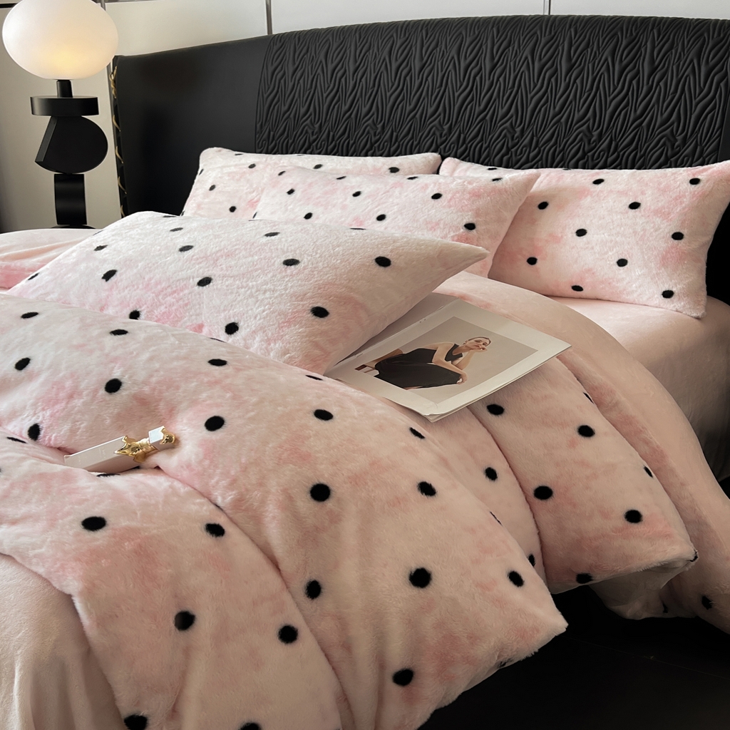 91家纺网 家纺一手货源 找家纺 二八年华 2025新款加厚兔绒四件套 粉色