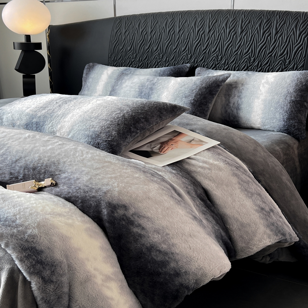 91家纺网 家纺一手货源 找家纺 二八年华 2025新款加厚兔绒四件套 灰色