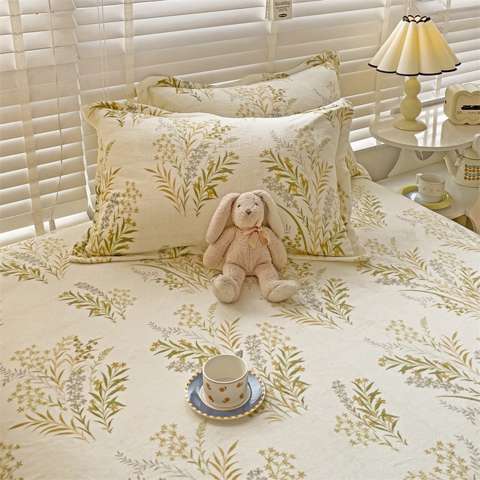 91家纺网 家纺一手货源 找家纺 名兮家居 2025新款高克重牛奶绒印花枕套枕套单件 仙草