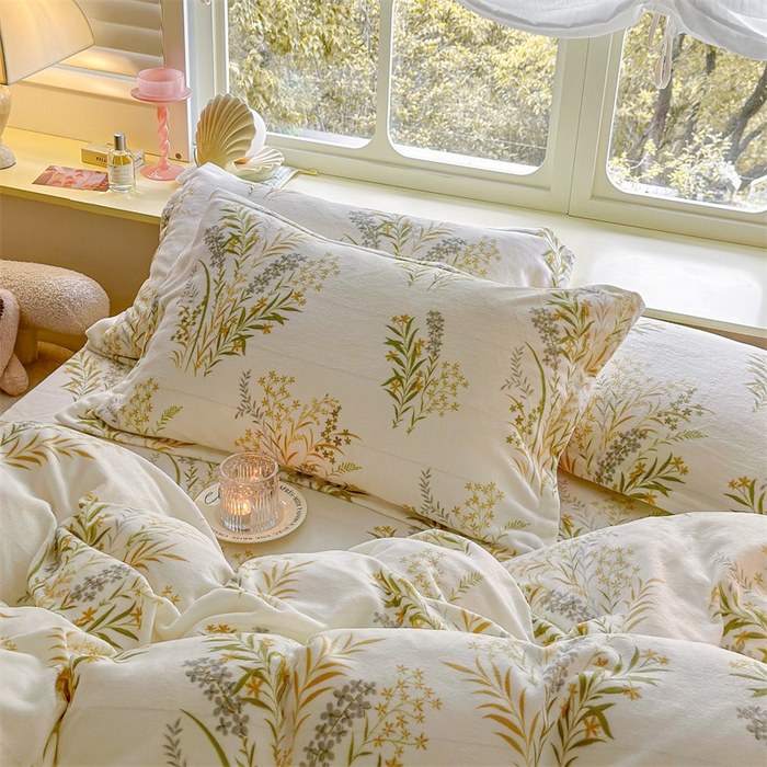 91家纺网 家纺一手货源 找家纺 名兮家居 2025新款高克重牛奶绒印花枕套枕套单件 仙草