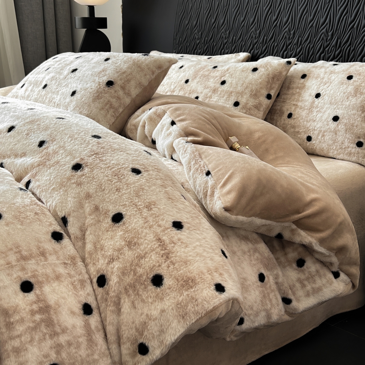 二八年华 2025新款加厚兔绒四件套 驼色