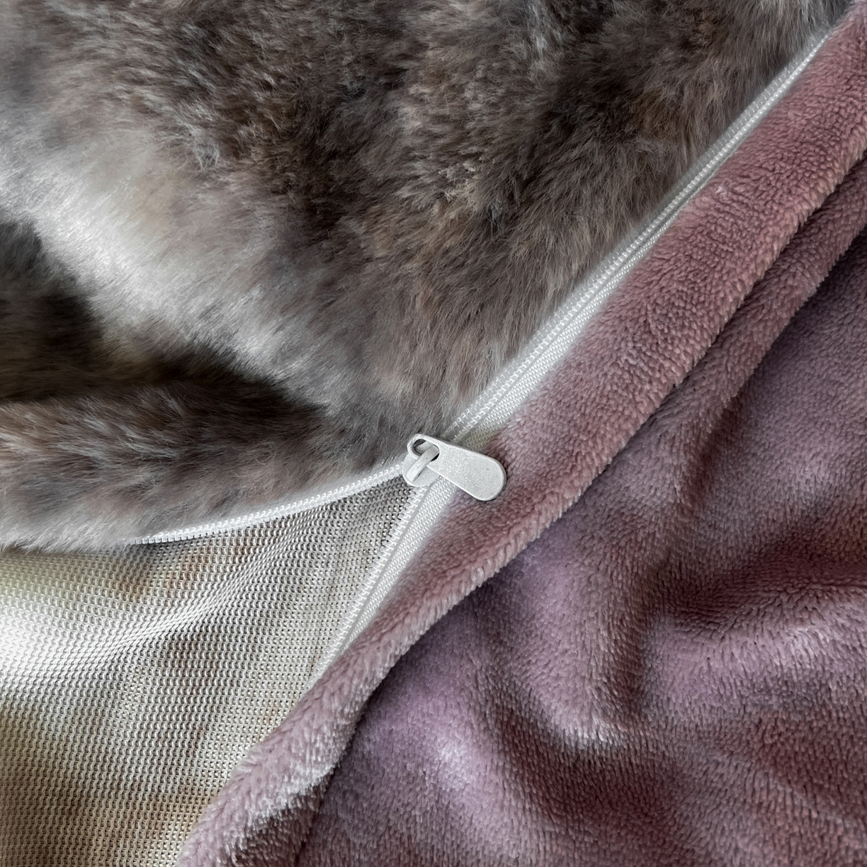 91家纺网 家纺一手货源 找家纺 二八年华 2025新款加厚兔绒四件套 紫色