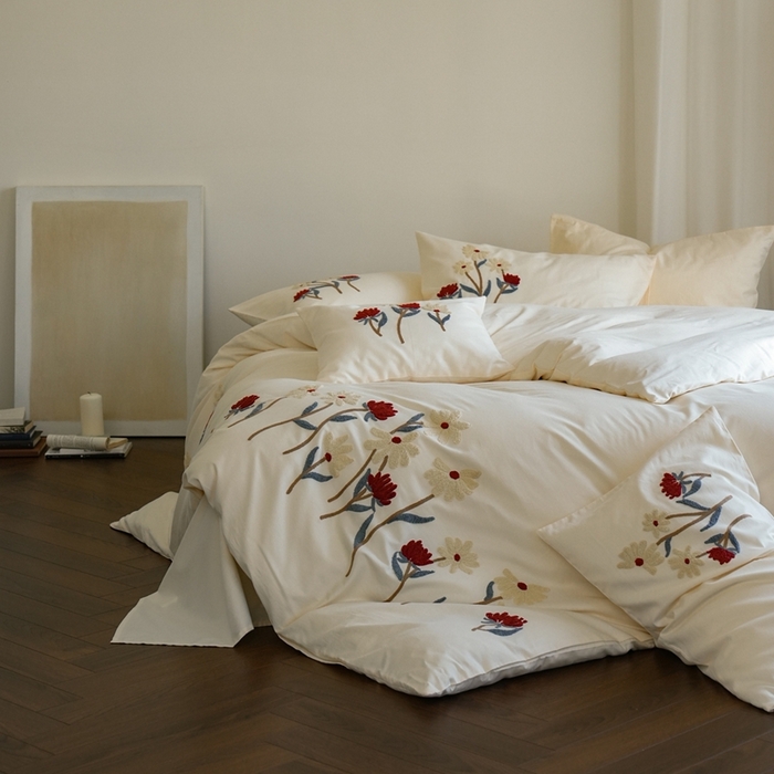 91家纺网 家纺一手货源 找家纺 简纯主义 2025新款全棉纯棉磨毛毛巾绣四件套-塞纳花予 塞纳花予白