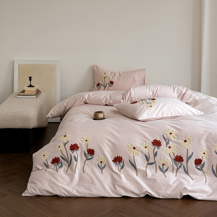 91家纺网 家纺一手货源 找家纺 简纯主义 2025新款全棉纯棉磨毛毛巾绣四件套-塞纳花予 塞纳花予粉