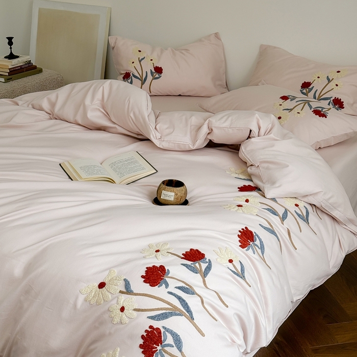 91家纺网 家纺一手货源 找家纺 简纯主义 2025新款全棉纯棉磨毛毛巾绣四件套-塞纳花予 塞纳花予粉