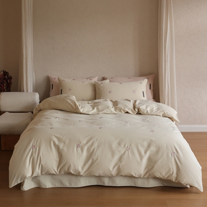 91家纺网 家纺一手货源 找家纺 初拾 2025新款100s全棉纯棉磨毛四件套—玫瑰少女 玫瑰少女-奶酪慕斯