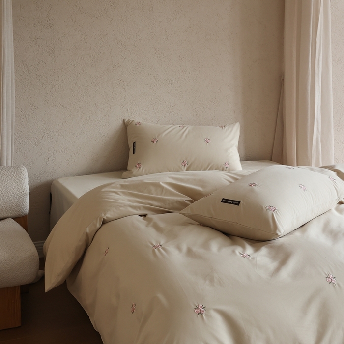 91家纺网 家纺一手货源 找家纺 初拾 2025新款100s全棉纯棉磨毛四件套—玫瑰少女 玫瑰少女-奶酪慕斯