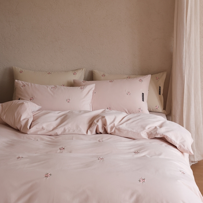 91家纺网 家纺一手货源 找家纺 初拾 2025新款100s全棉纯棉磨毛四件套—玫瑰少女 玫瑰少女-樱花粉