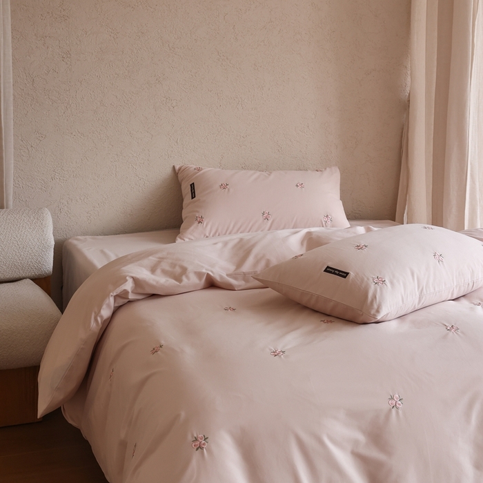 91家纺网 家纺一手货源 找家纺 初拾 2025新款100s全棉纯棉磨毛四件套—玫瑰少女 玫瑰少女-樱花粉