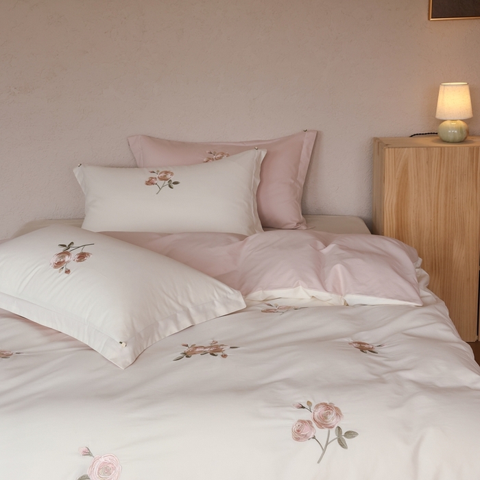 91家纺网 家纺一手货源 找家纺 初拾 2025新款100s全棉纯棉磨毛四件套—百利甜 百利甜-云朵白