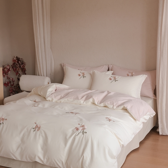 91家纺网 家纺一手货源 找家纺 初拾 2025新款100s全棉纯棉磨毛四件套—百利甜 百利甜-云朵白