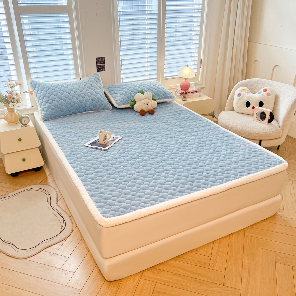 91家纺网 家纺一手货源 找家纺 （总）喜居-2025新款纯色牛奶绒床褥垫床垫