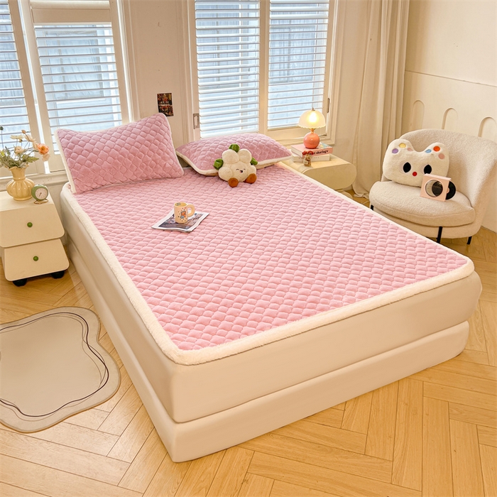 91家纺网 家纺一手货源 找家纺 喜居-2025新款纯色牛奶绒床褥垫床垫 豆沙粉